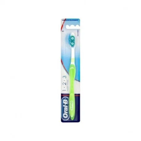 Oral B Periuta dinti Shiny Clean, 40, Medium