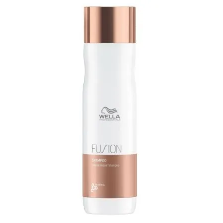 Sampon pentru parul deteriorat Care Fusion, 250 ml, Wella Professionals