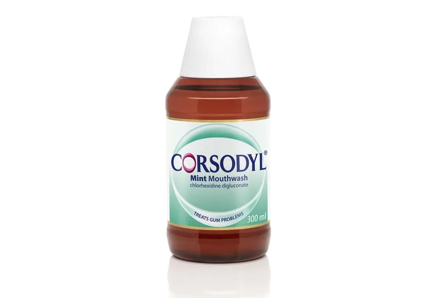 Apa de gura Corsodyl Mint, 300 ml, Gsk