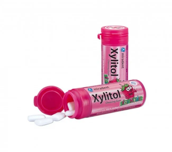 XYLITOL GUMA DE MESTECAT PENTRU COPII CU CAPSUNI 30G X 30 PASTILE